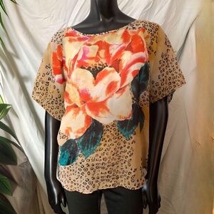 Unique Spectrum brand women's oversized sheer top, size 2x